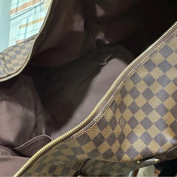 Louis Vuitton Travel Bag - Picture 8 of 16